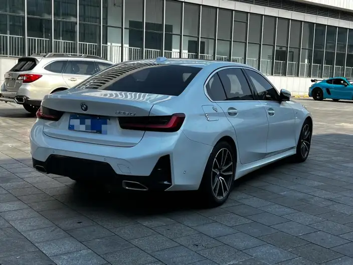 BMW 3 Series 2023 Model 325Li M Sports Set – фото 6