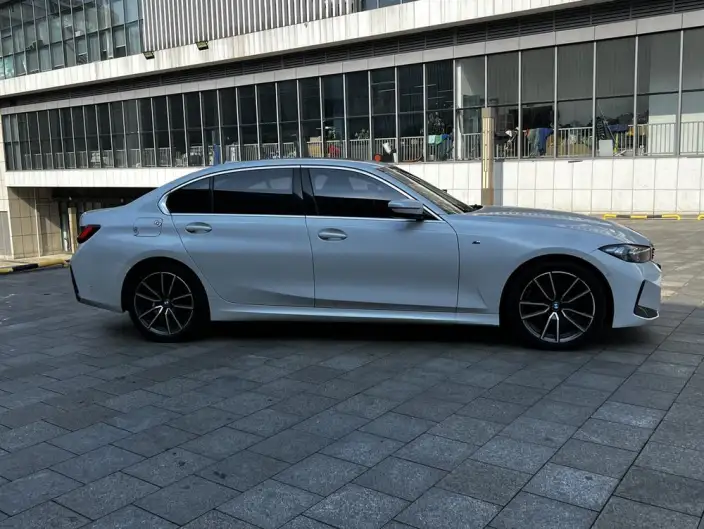 BMW 3 Series 2023 Model 325Li M Sports Set – фото 7