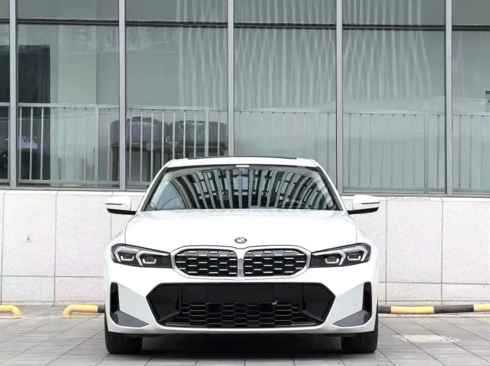 BMW 3 Series 2023 Model 325Li M Sports Set – фото 2