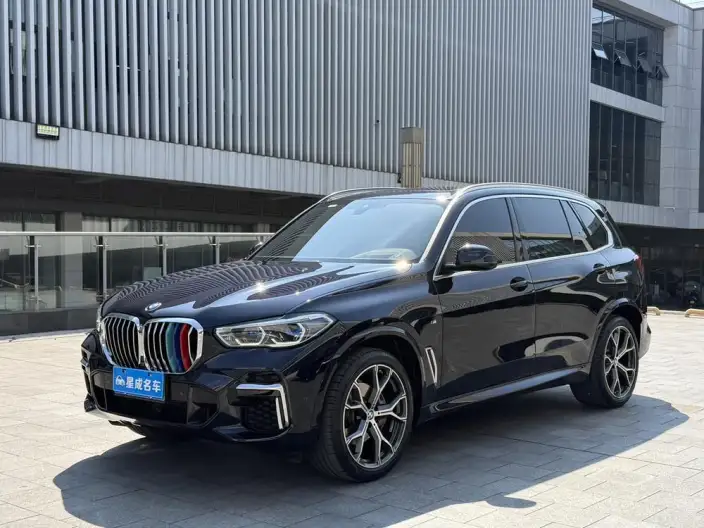 BMW X5 2022 Model Facelift xDrive 40Li M Sports Set – фото 1