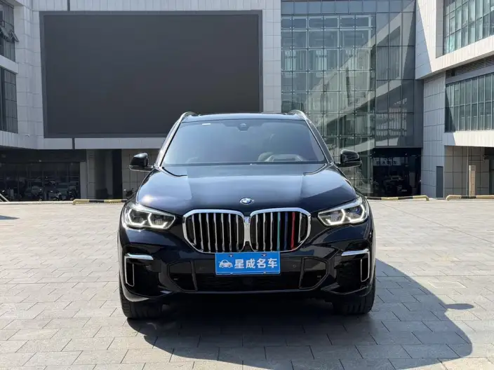 BMW X5 2022 Model Facelift xDrive 40Li M Sports Set – фото 2