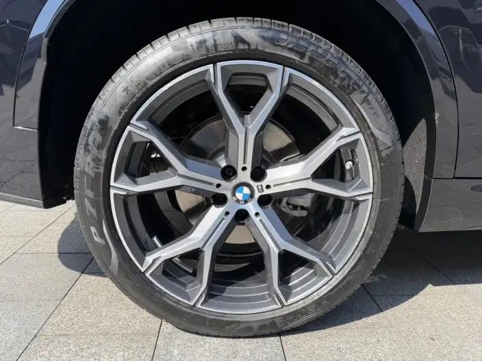 BMW X5 2022 Model Facelift xDrive 40Li M Sports Set – фото 10