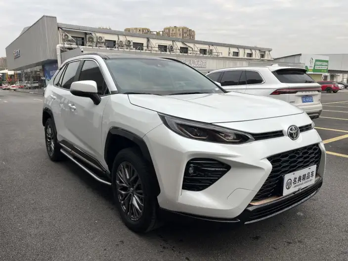 Toyota Wildlander 2024 Model 2.0L 4WD Luxury PLUS Edition – фото 3