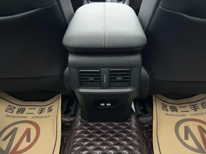 Toyota Wildlander 2024 Model 2.0L 4WD Luxury PLUS Edition – фото 10