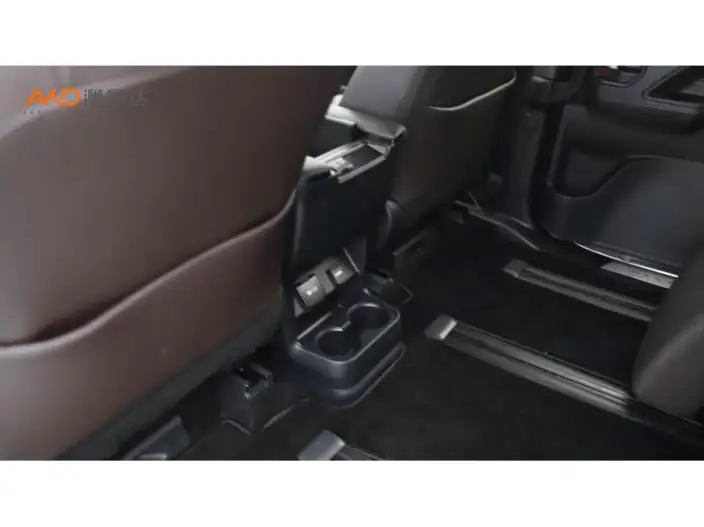 Granvia 2022 Model 2.5L Hybrid Ultimate Edition – фото 5