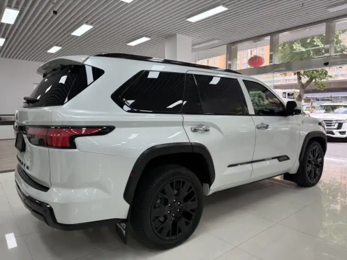 Sequoia 2023 Model 3.5T Automatic 4WD 7 seat Parallel Imported – фото 6