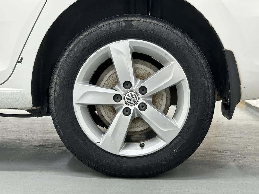 Volkswagen Santana 2015 модификация 1.4L Manual Com f ort Edition – фото 9