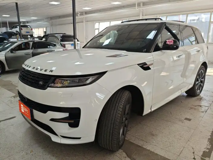 Range Rover Sport 2023 Model 3.0 L6 DYNAMIC SE