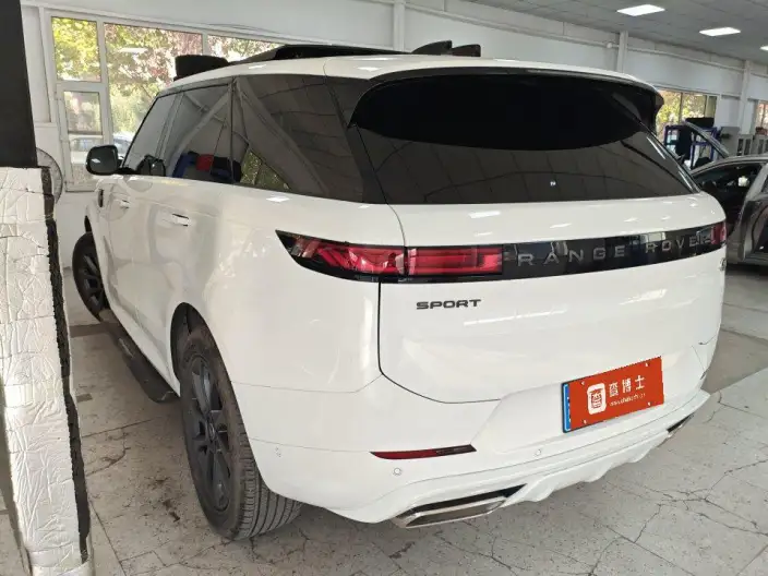 Range Rover Sport 2023 Model 3.0 L6 DYNAMIC SE