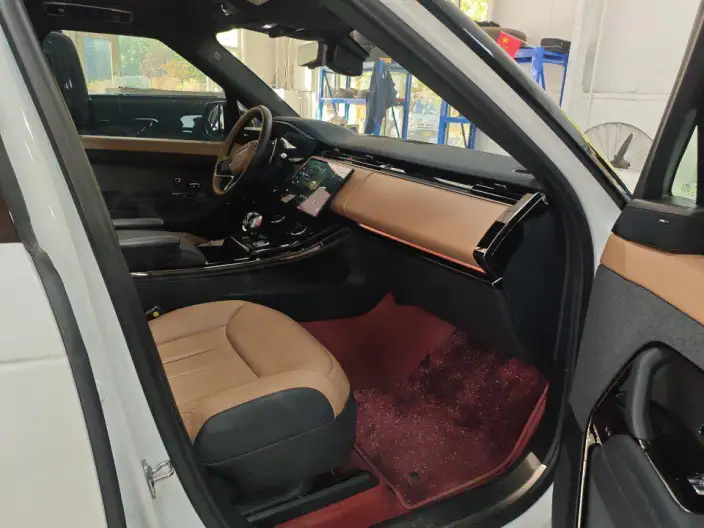 Range Rover Sport 2023 Model 3.0 L6 DYNAMIC SE – фото 6