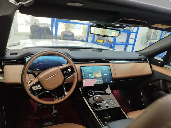 Range Rover Sport 2023 Model 3.0 L6 DYNAMIC SE – фото 7