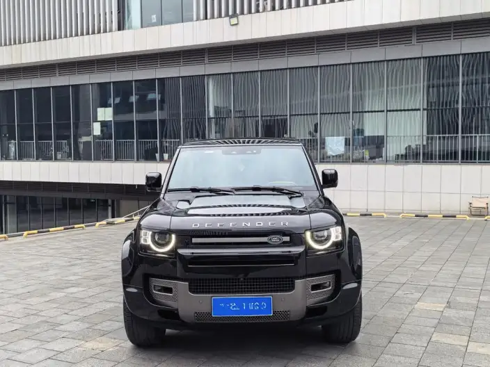 Land Rover Defender 2024 Model 110 3.0T P400 X-Dynamic HSE