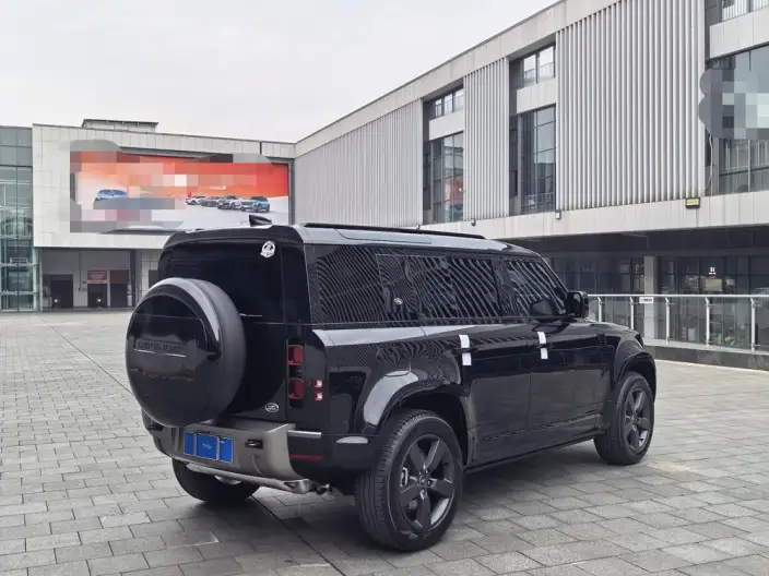 Land Rover Defender 2024 Model 110 3.0T P400 X-Dynamic HSE – фото 6