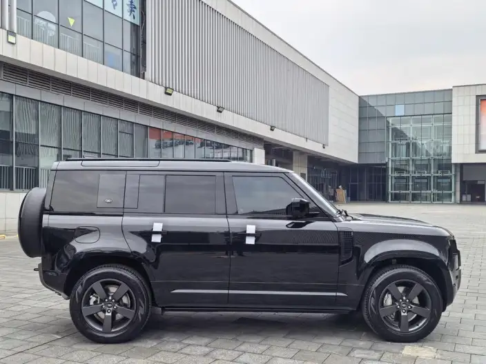 Land Rover Defender 2024 Model 110 3.0T P400 X-Dynamic HSE – фото 7