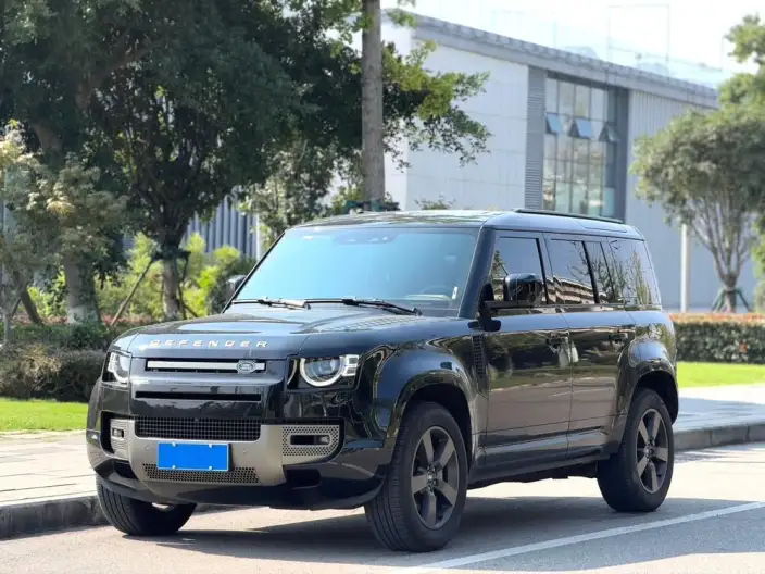 Land Rover Defender 2024 Model 110 3.0T P400 X-Dynamic HSE