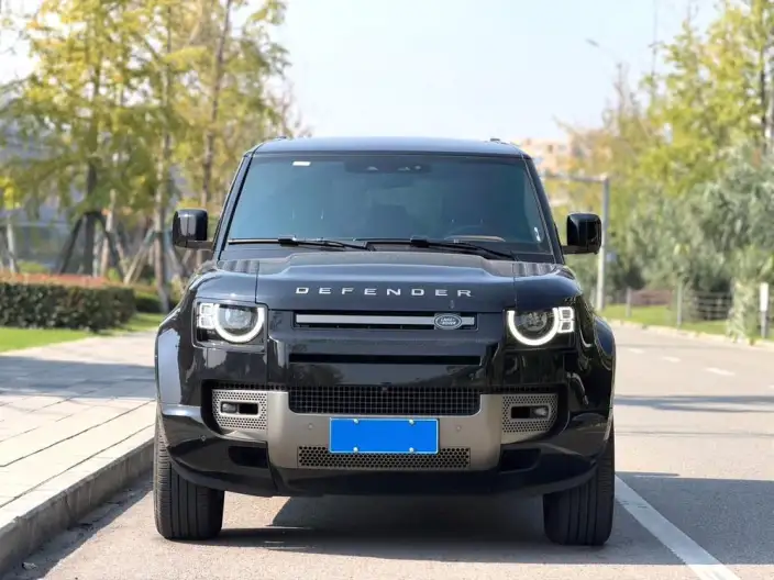 Land Rover Defender 2024 Model 110 3.0T P400 X-Dynamic HSE