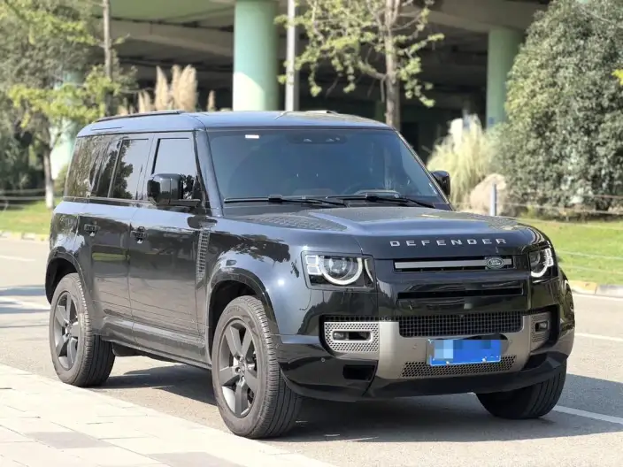 Land Rover Defender 2024 Model 110 3.0T P400 X-Dynamic HSE