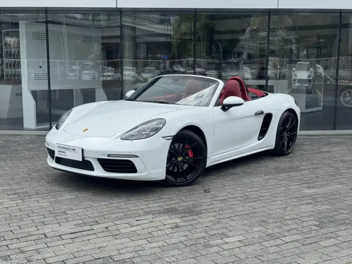 Porsche 718 2023 Model Boxster 2.0T