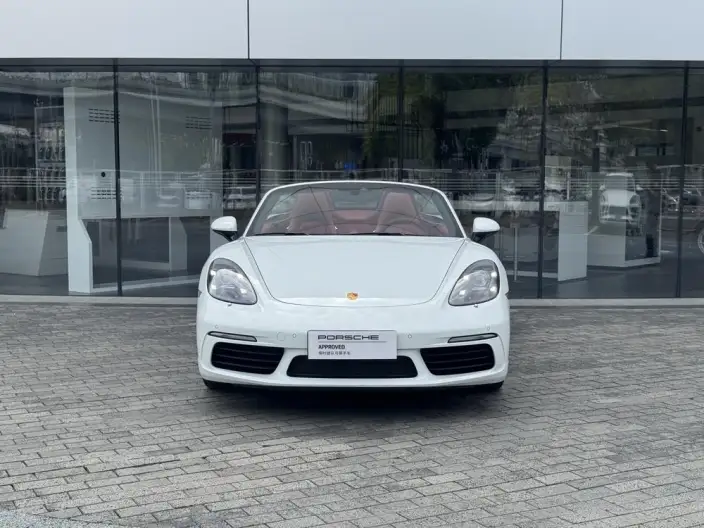 Porsche 718 2023 Model Boxster 2.0T