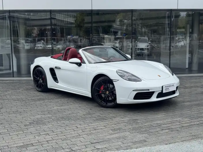 Porsche 718 2023 Model Boxster 2.0T
