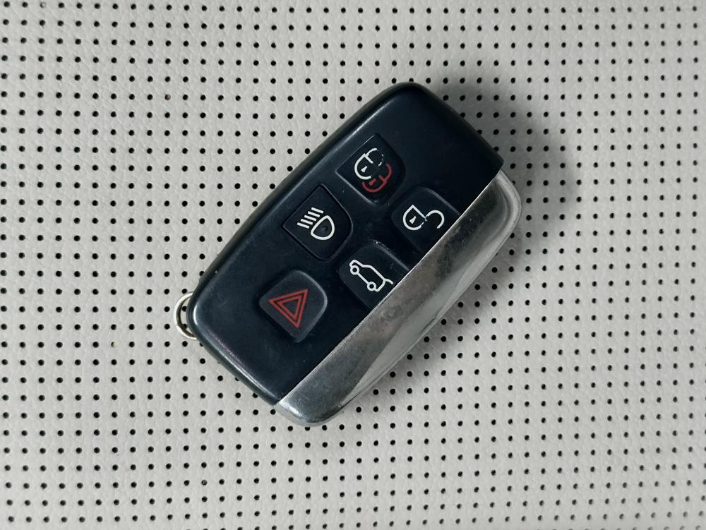 Land Rover Discovery 2017 3.0 V6 HSE – фото 11