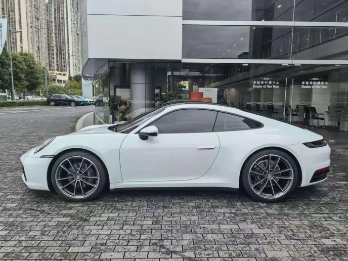PORSCHE 911 2023 Model Carrera 3.0T