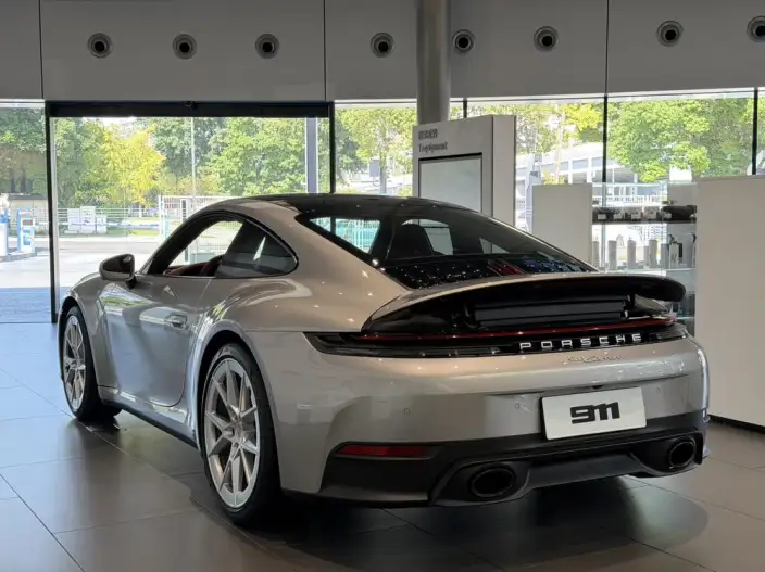 PORSCHE 911 2026 Model Carrera 3.0T