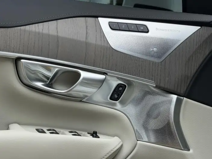 Volvo XC90 2023 Model B6 Smart Elegance Deluxe Edition 7 seat – фото 9