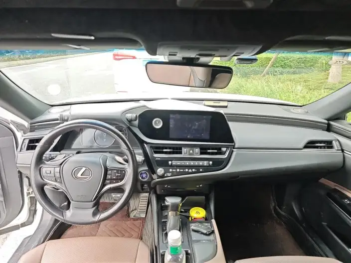 Lexus ES 2021 Model 300h Superior Edition – фото 5