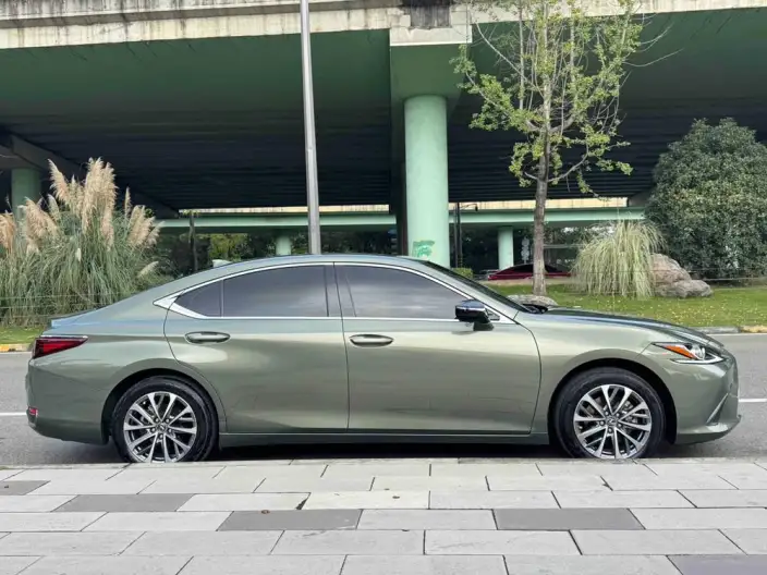 Lexus ES 2024 Model 200 Premium – фото 5