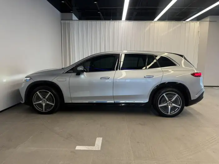 Mercedes-Benz EQS SUV 2023 Model EQS 450 4MATIC Pioneer Edition – фото 4