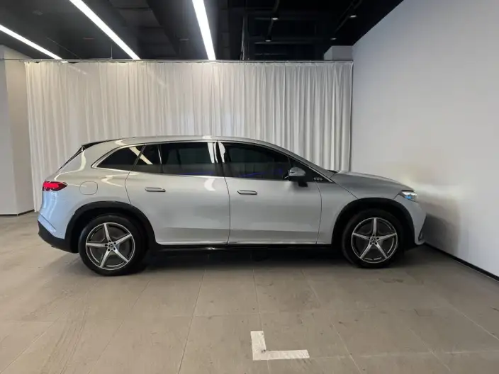 Mercedes-Benz EQS SUV 2023 Model EQS 450 4MATIC Pioneer Edition – фото 8