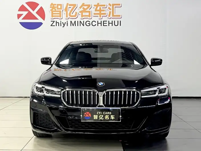BMW 5 Series 2023 Model 530Li Leading Model M Sports Set – фото 2