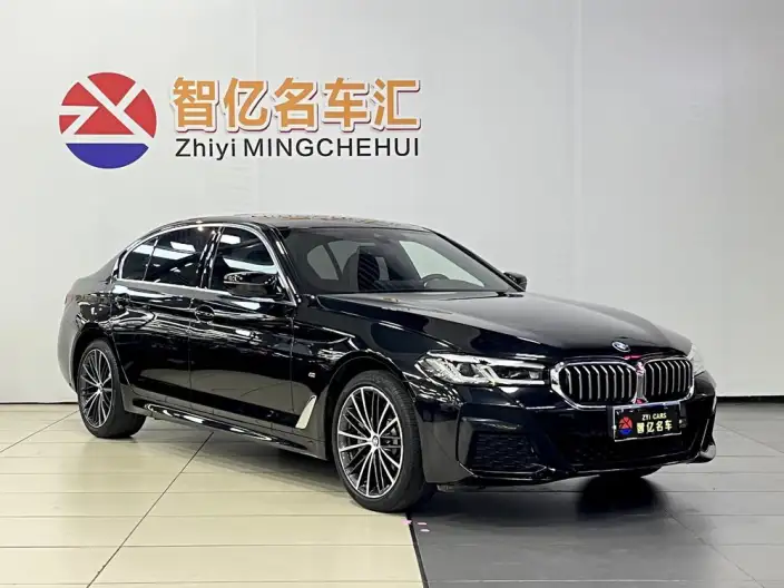 BMW 5 Series 2023 Model 530Li Leading Model M Sports Set – фото 3