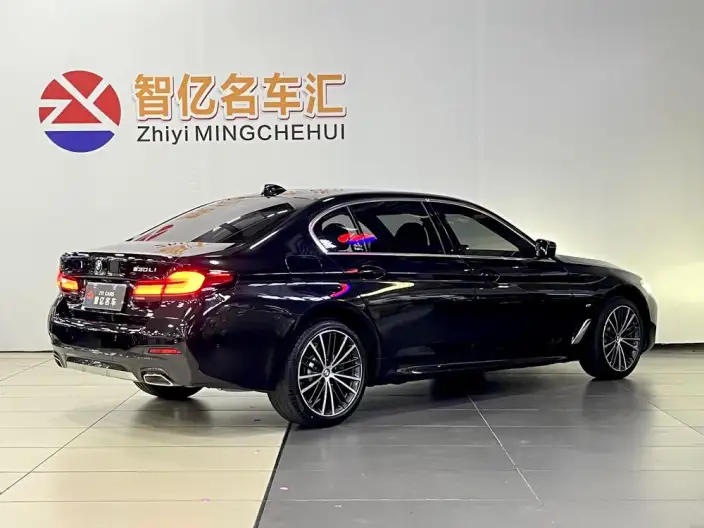 BMW 5 Series 2023 Model 530Li Leading Model M Sports Set – фото 7