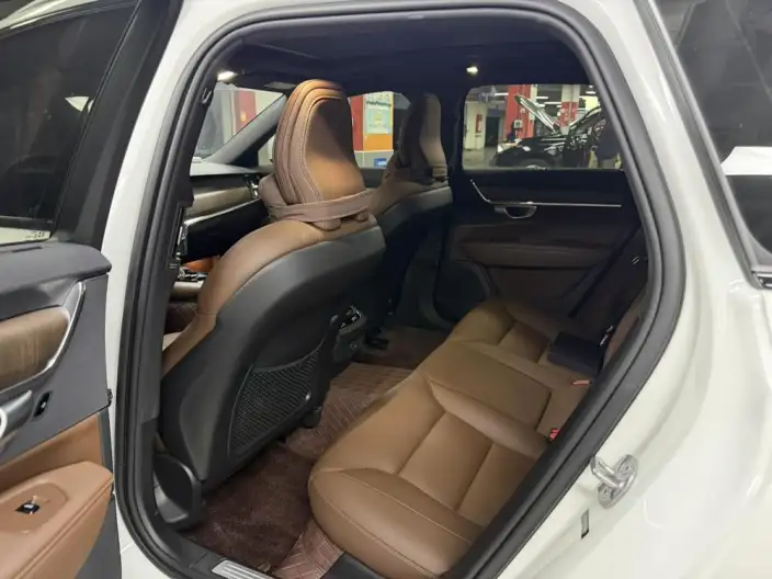 Volvo V90 2024 Model Cross Country B5 AWD Zhiyuan Edition – фото 9