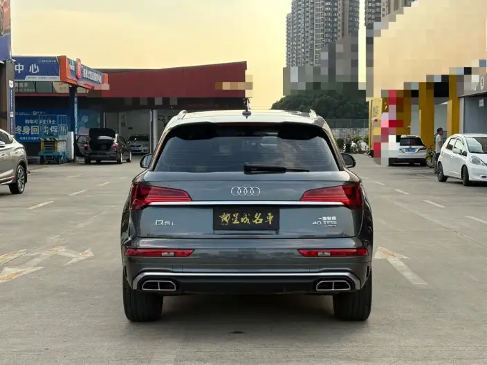 Audi Q5L 2023 Model 40T Luxury Dynamic Model – фото 5