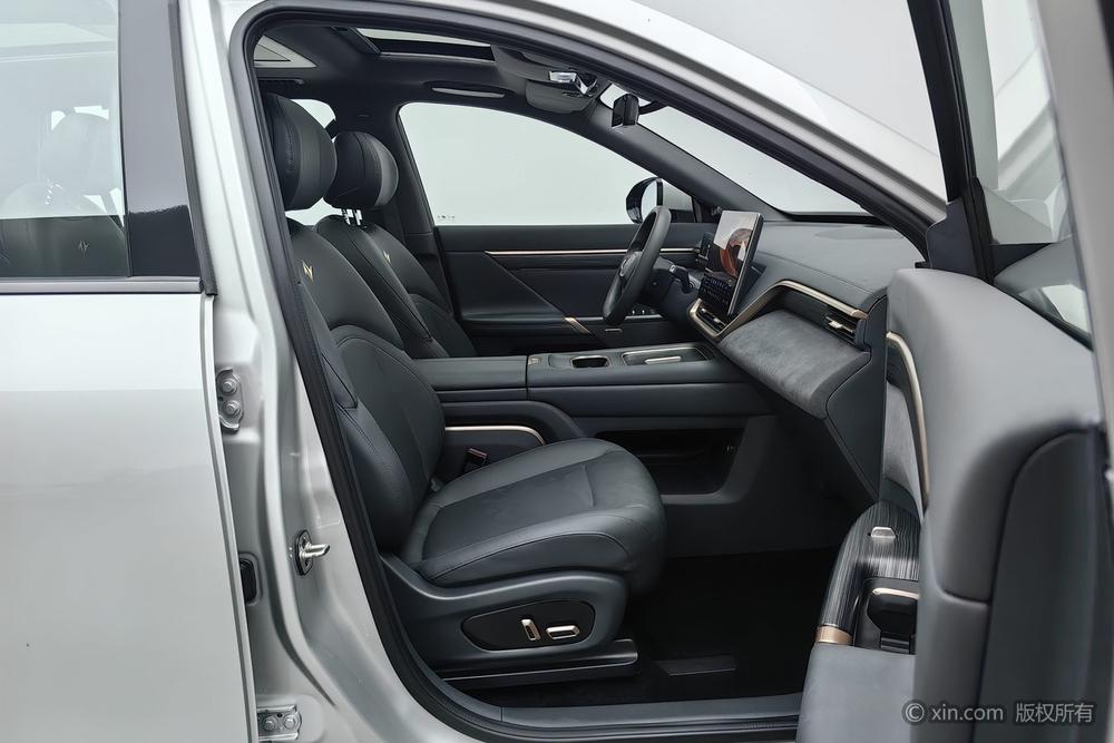 Kia Edition 008 2024 модификация 210Max Extended Range Edition 6 seat – фото 23