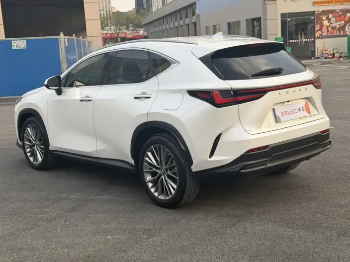 Lexus NX PHEV 2022 Model 400h+ Enjoy Ling Edition