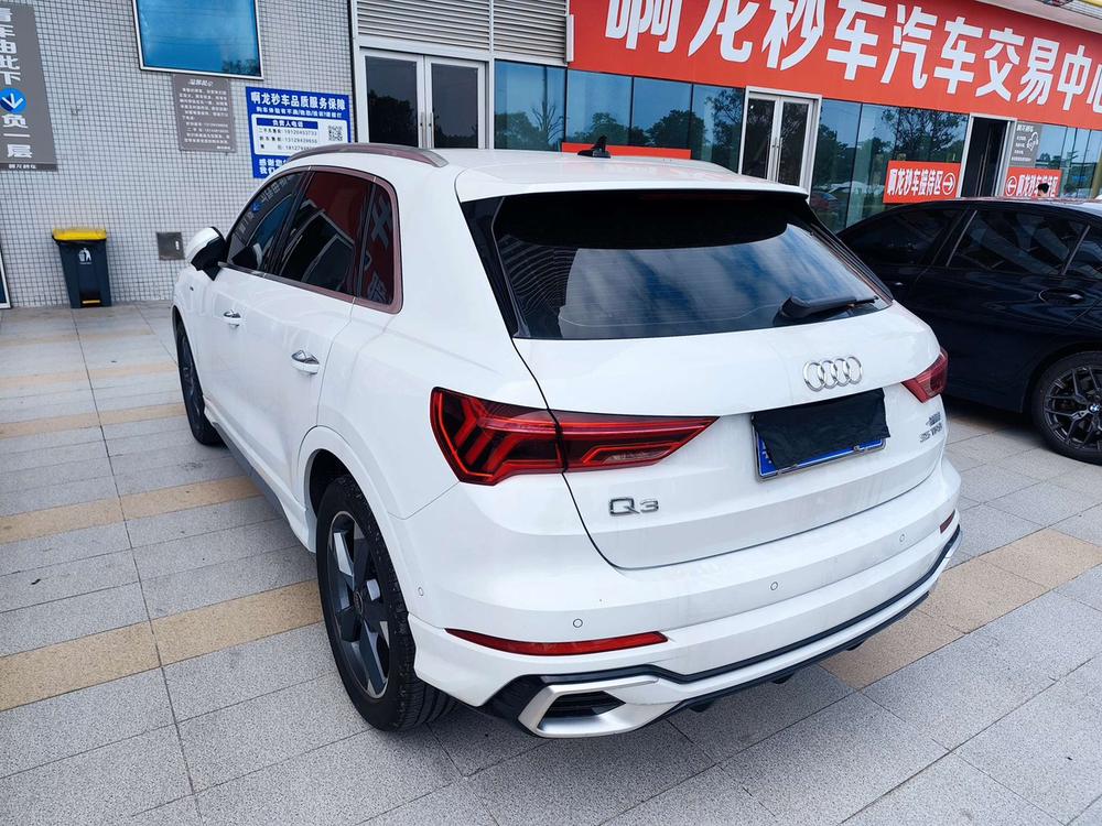 AUDI Q3 2024 35 TFSI Stylish Dynamic