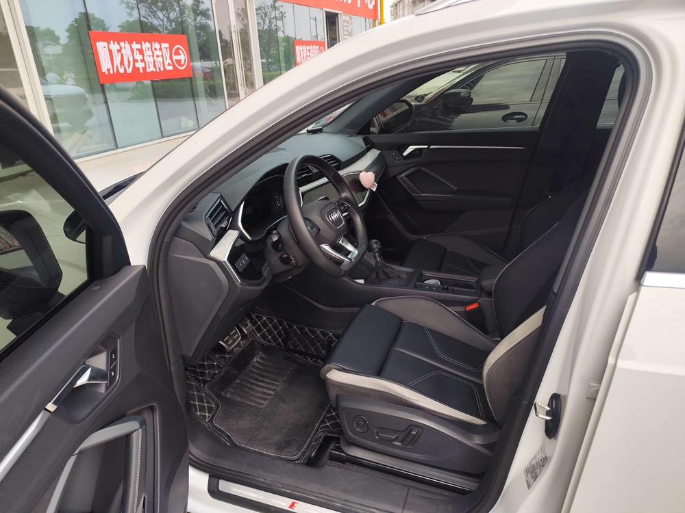 AUDI Q3 2024 35 TFSI Stylish Dynamic – фото 9