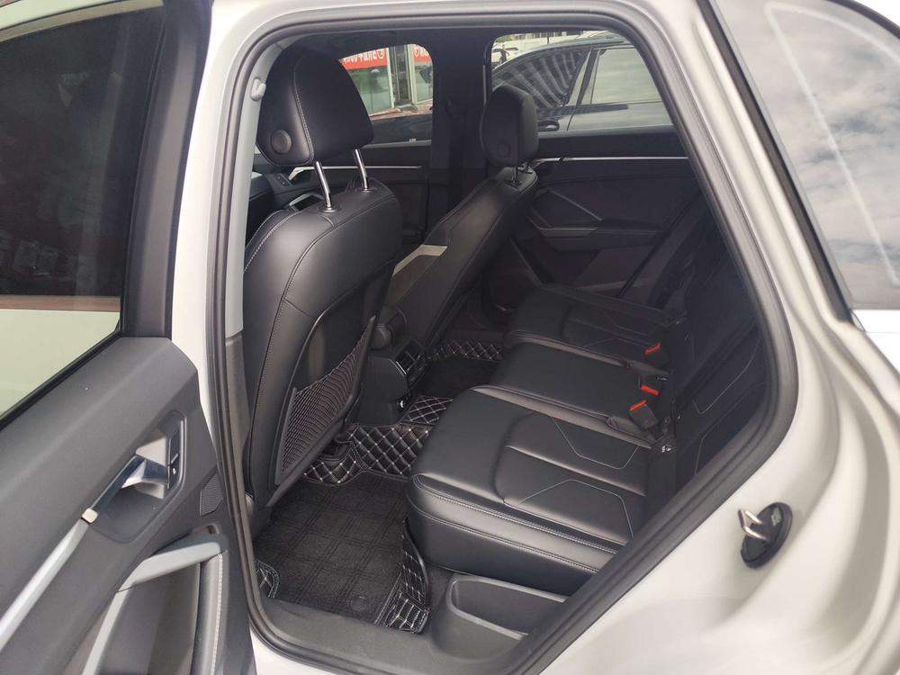 AUDI Q3 2024 35 TFSI Stylish Dynamic – фото 10