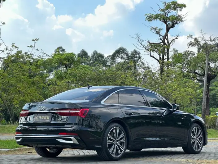 Audi A6L 2024 Model 45 TFSI quattro Exclusive Dynamic Model – фото 6