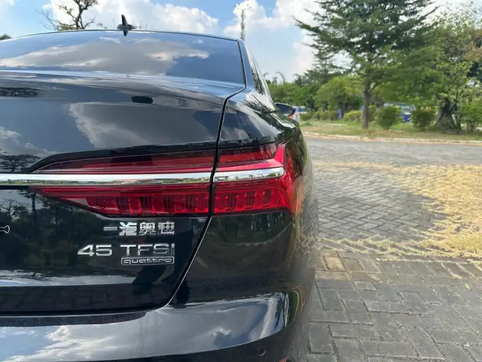 Audi A6L 2024 Model 45 TFSI quattro Exclusive Dynamic Model – фото 8