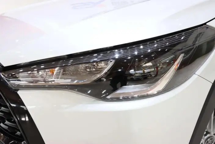 Toyota Corolla Cross 2024 Model 2.0L CVT Pioneer Edition – фото 9