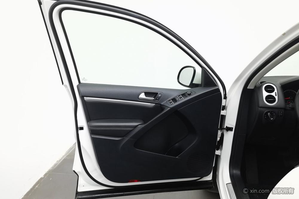 Volkswagen Tiguan 2017 300TSI Automatic 2WD Silk Road Comfort – фото 22