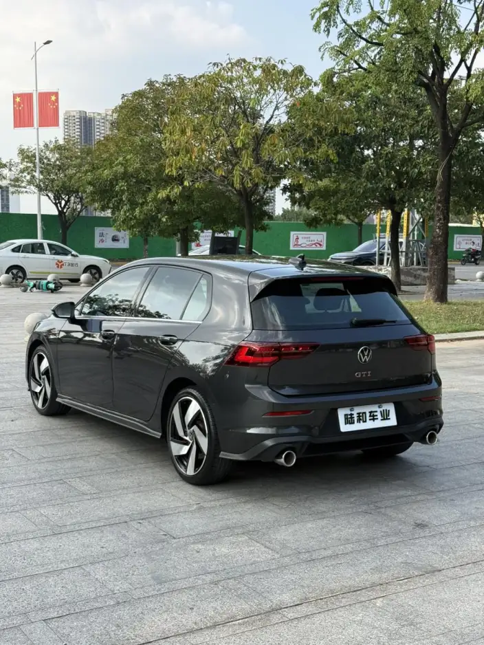 Volkswagen Golf GTI 2023 Model 380TSI DSG GTI