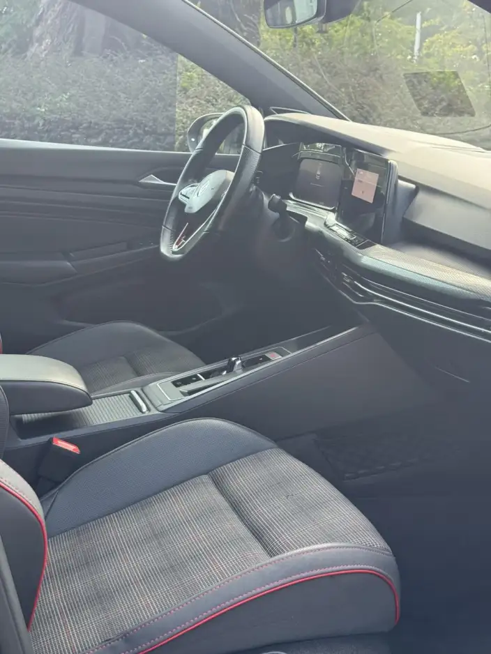Volkswagen Golf GTI 2023 Model 380TSI DSG GTI – фото 10