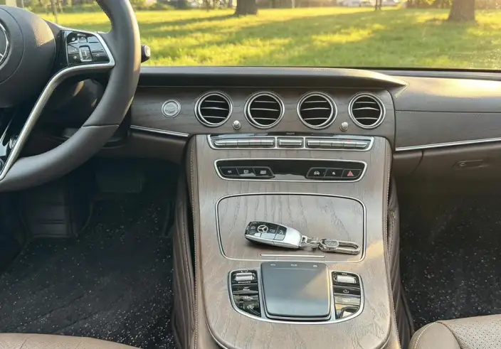 Mercedes-Benz E-Class 2023 Model Facelift E 300 L Luxury Model sedan – фото 8