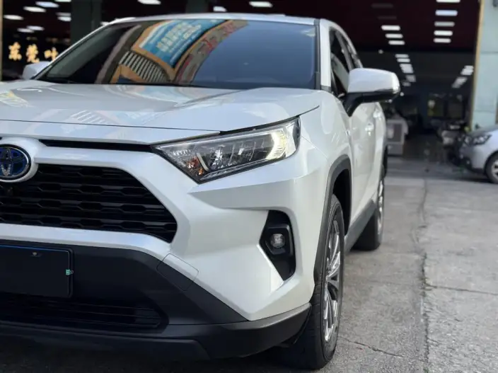 Toyota RAV4 2023 Model Intelligent Hybrid 2.5L E-CVT 2WD Elite Edition – фото 10